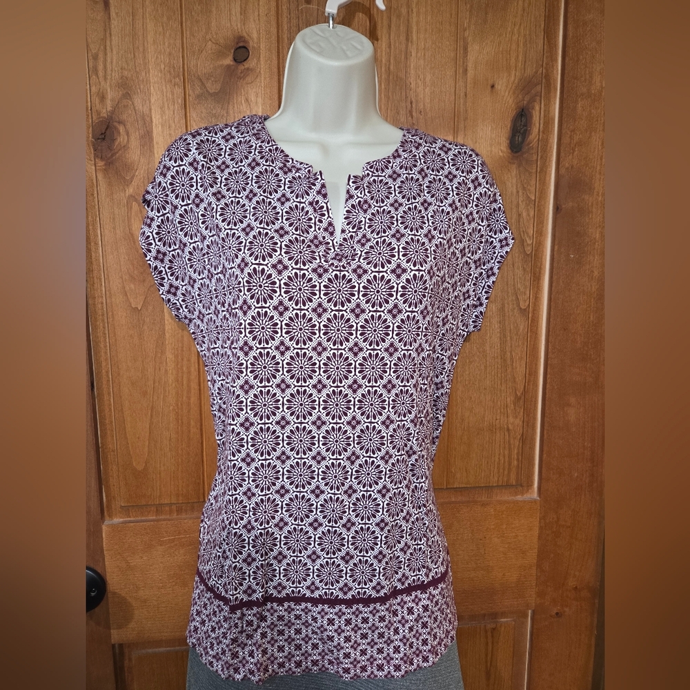 Liz Claiborne Floral Pattern Burgundy and White Blouse